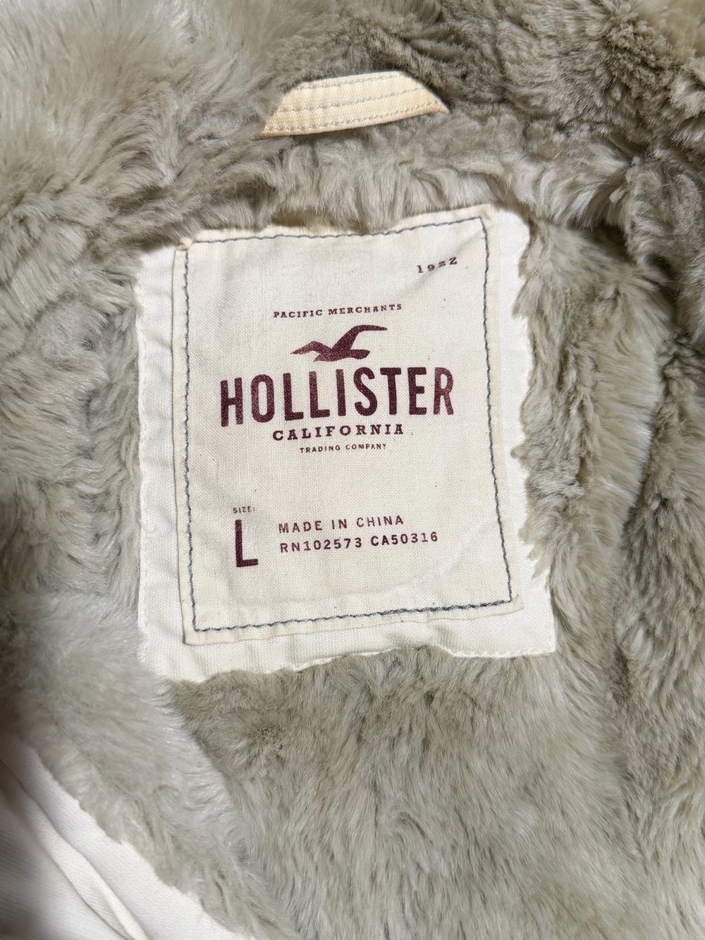 Hollister Cream Faux-Fur Lined Hooded Bomber Parka Jacket - Picture 10 of 10